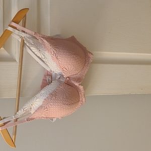 Laura Ashley 34B lace bra